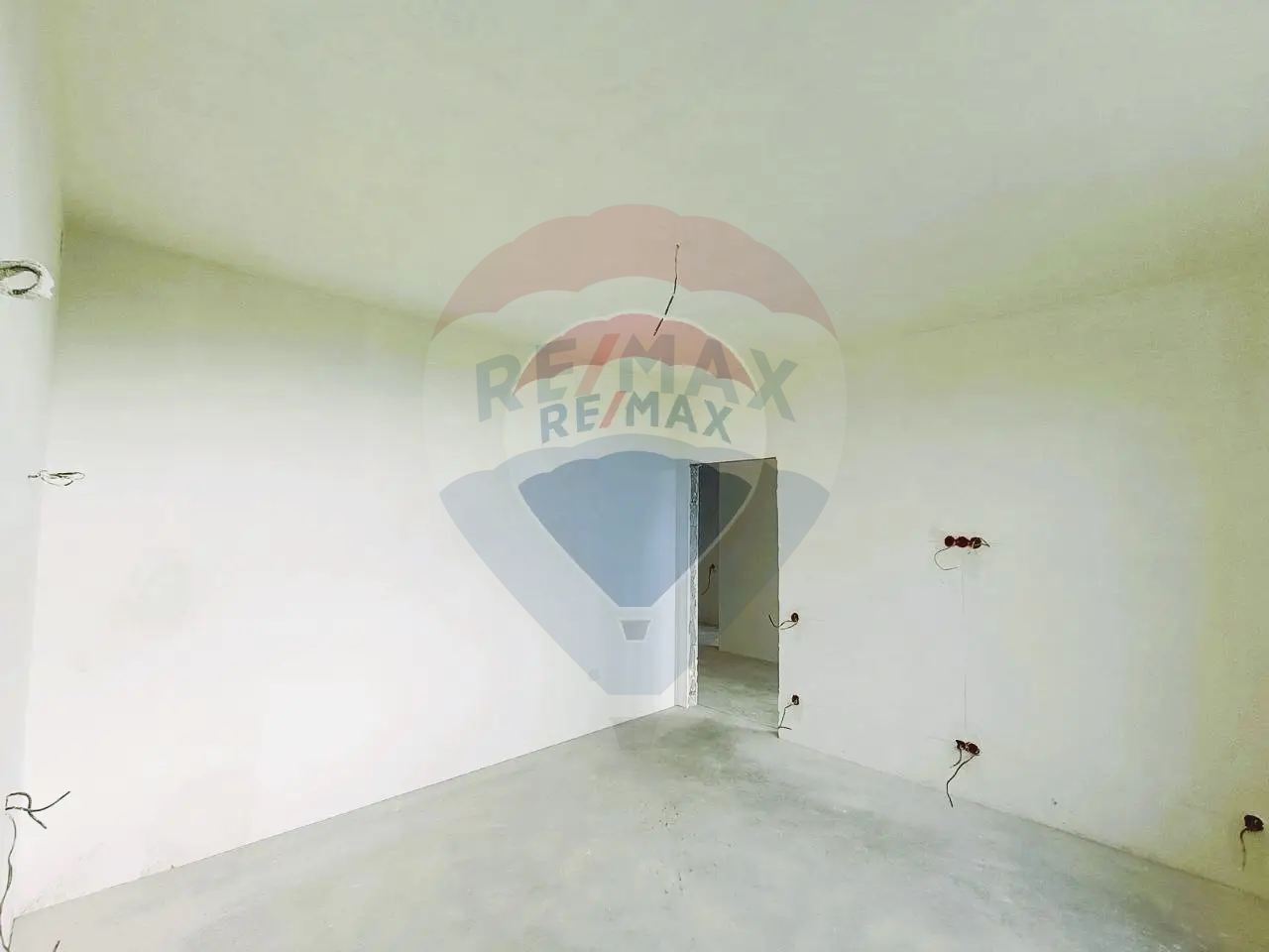 186.000 EUR
