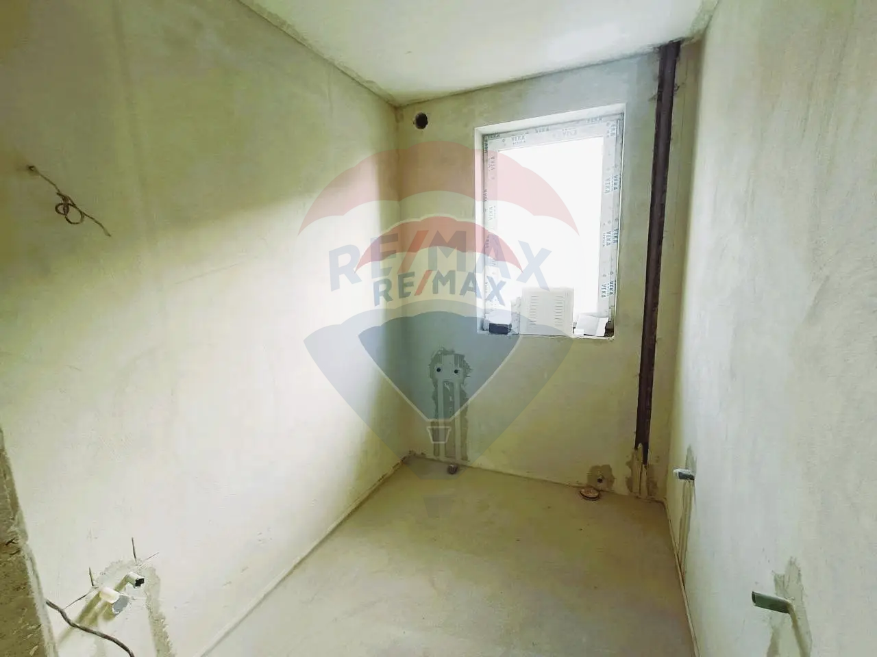 186.000 EUR