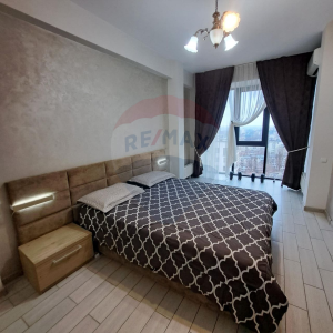 750 EUR