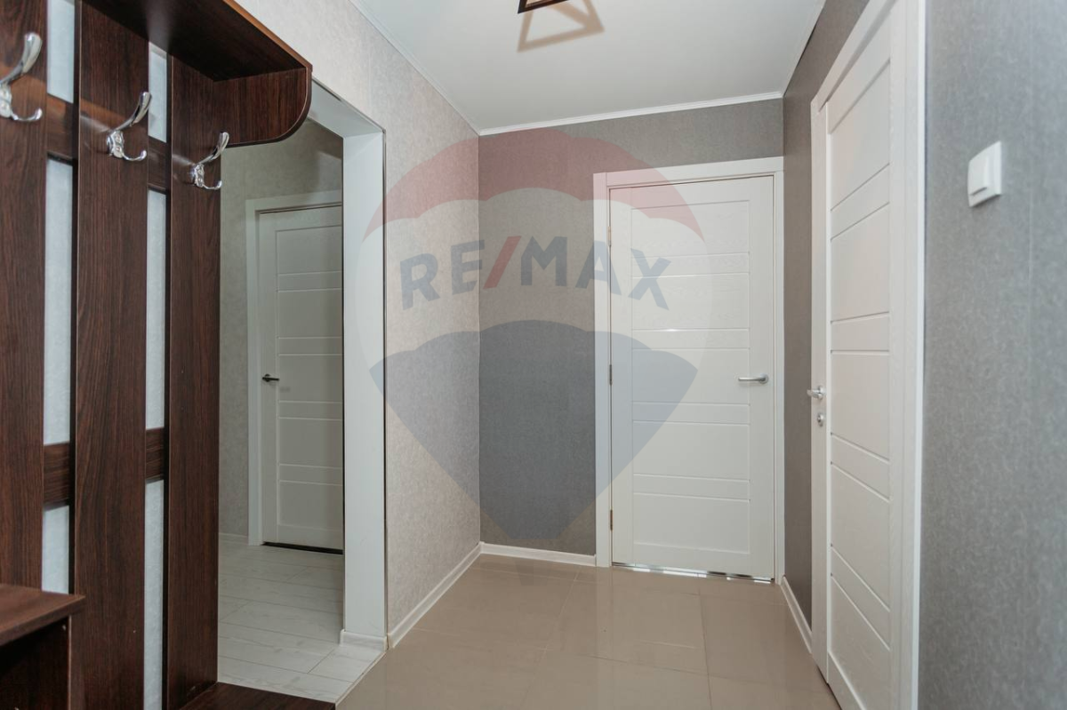 82.900 EUR