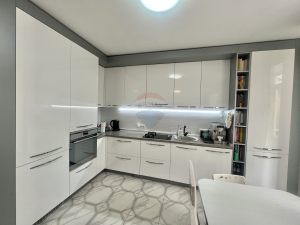 200.000 EUR
