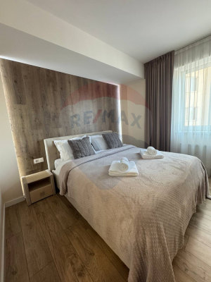 240.000 EUR