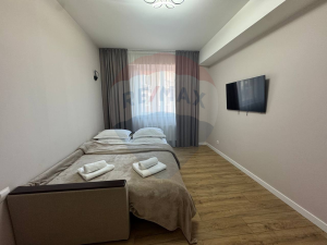 240.000 EUR