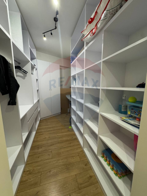 240.000 EUR