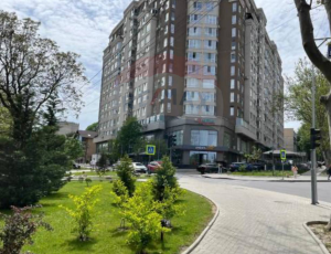 240.000 EUR