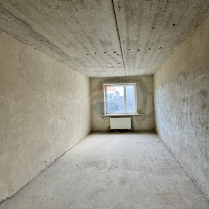 125.000 EUR