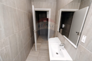 9.000 EUR