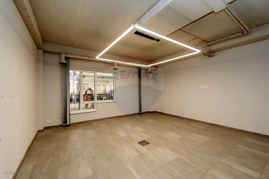9.000 EUR