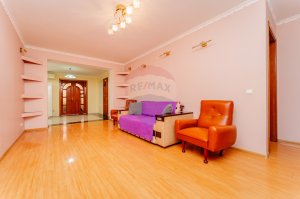 174.900 EUR
