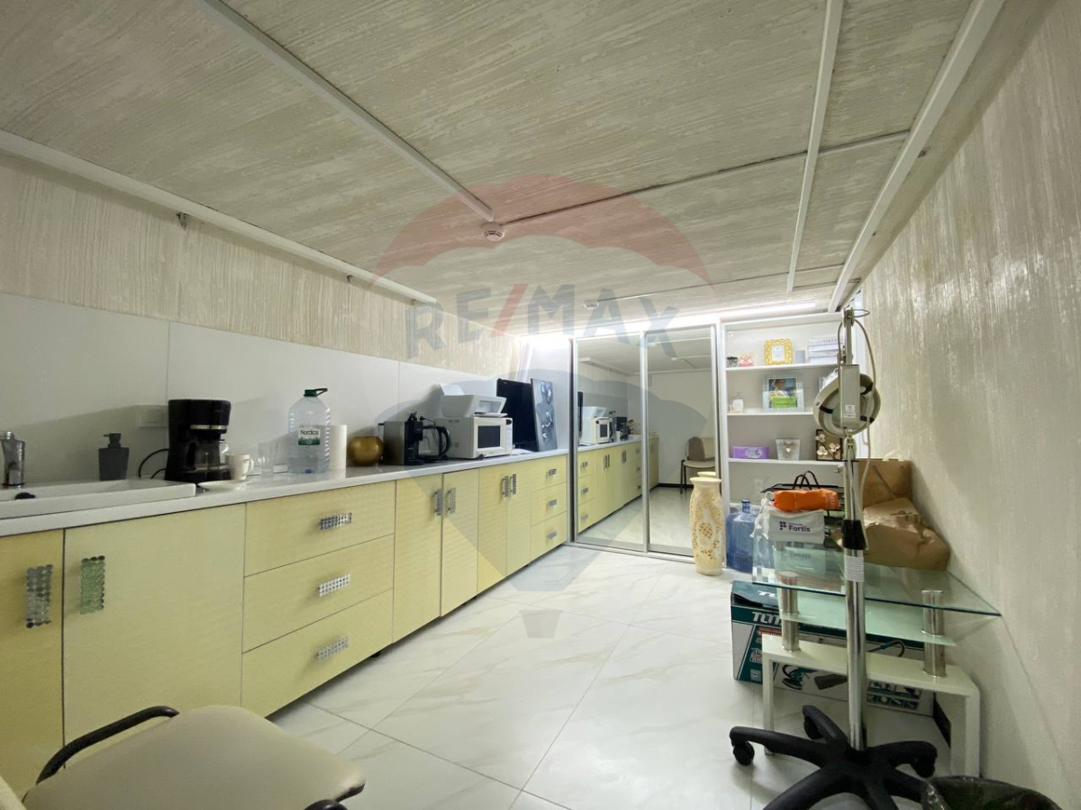395.000 EUR