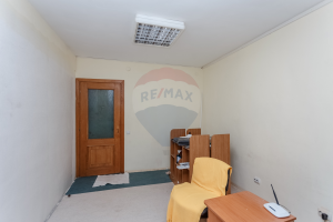 353.000 EUR