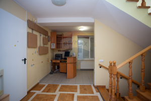 353.000 EUR