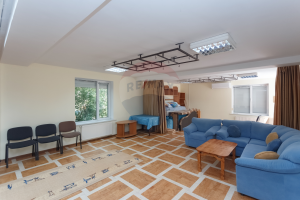 353.000 EUR