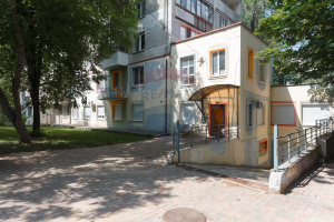 353.000 EUR