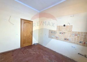 544.000 EUR