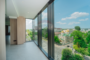 3.630 EUR