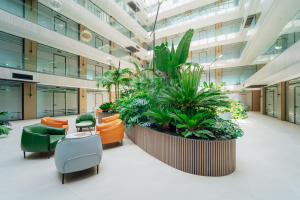 3.850 EUR