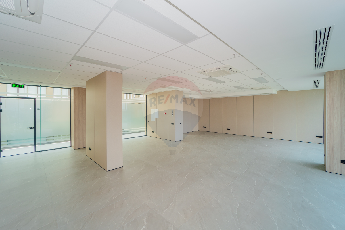 3.850 EUR
