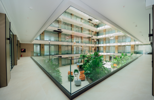 3.850 EUR