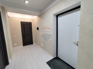 128.000 EUR